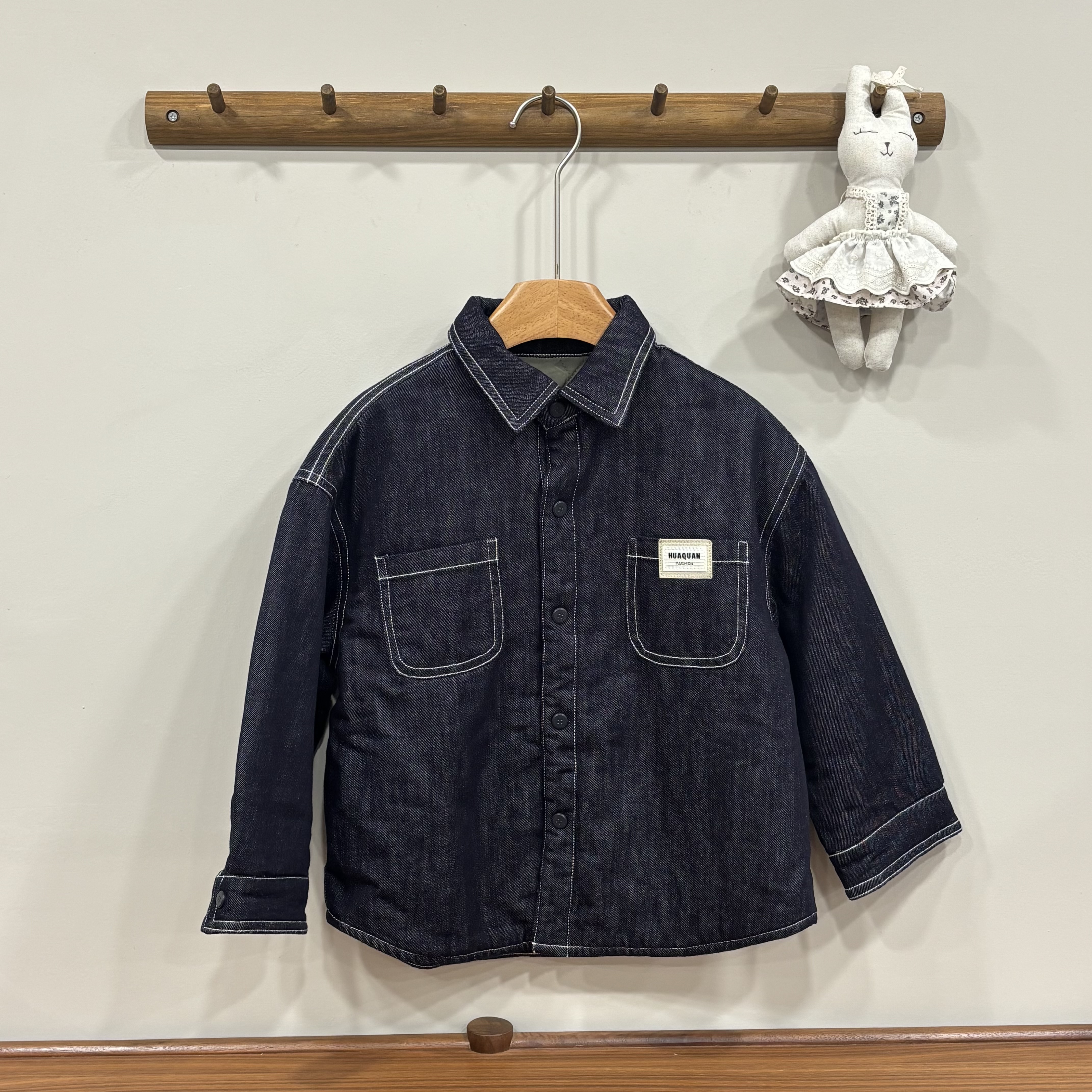 A03250鋪棉皮標原色牛仔襯衫