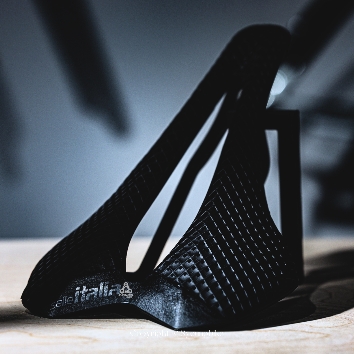 預購新款【Selleitalia】SLR 3D Carbon 短鼻碳弓座墊 / 130、145mm