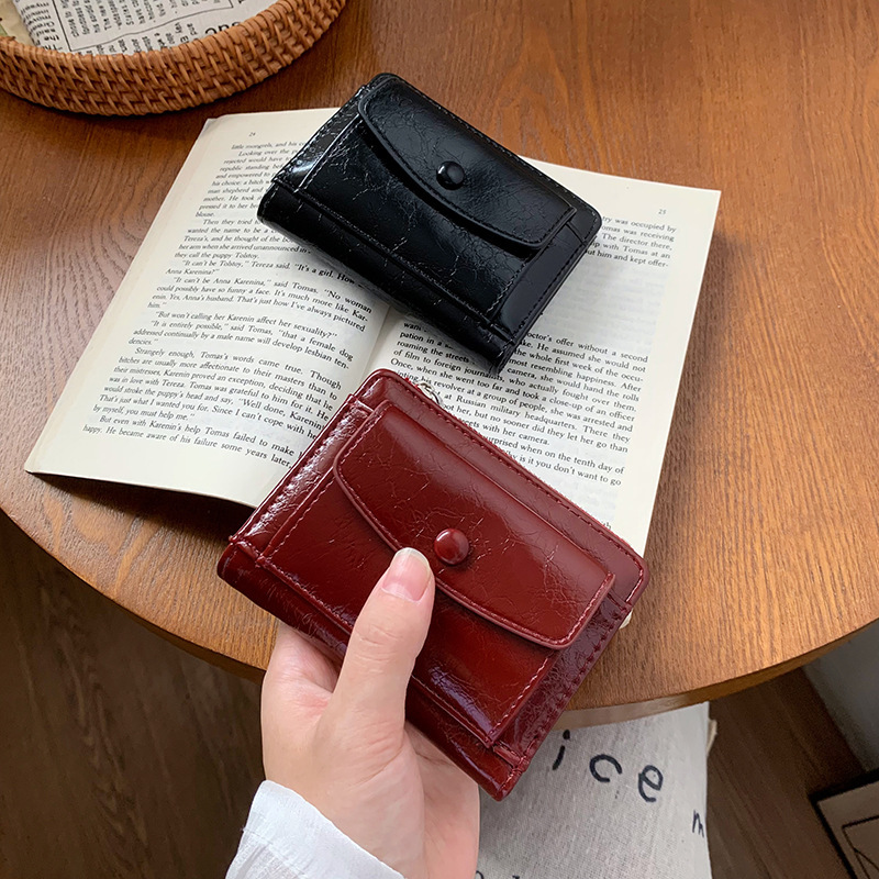 Glossy Patent Short Wallet