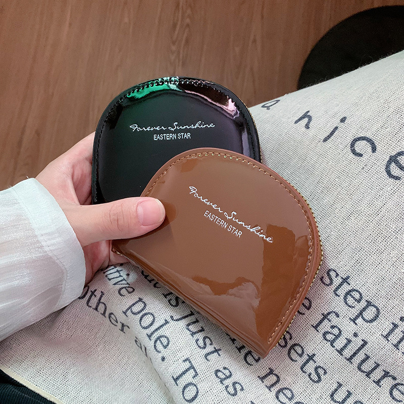 New Patent Half-Moon Accordion Mini Wallet