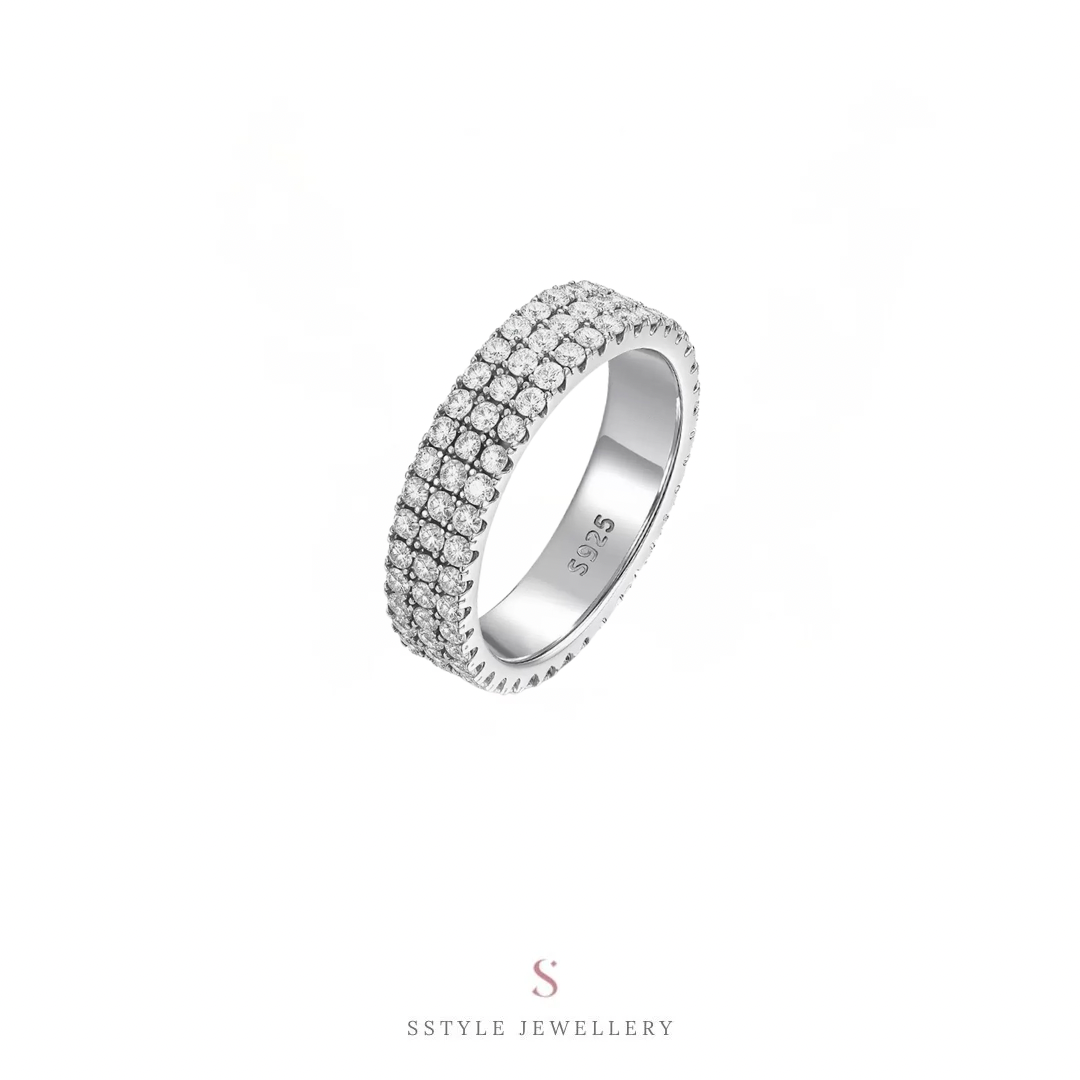 Harriet moissanite ring