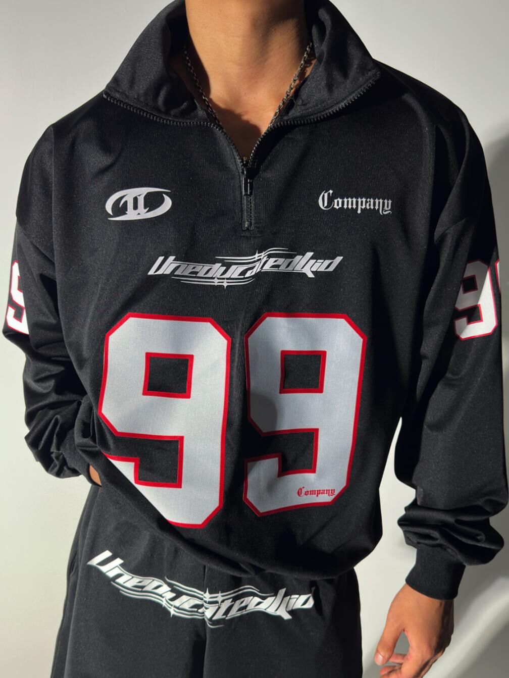 企領半開胸英文字圖案衛衣 T5862