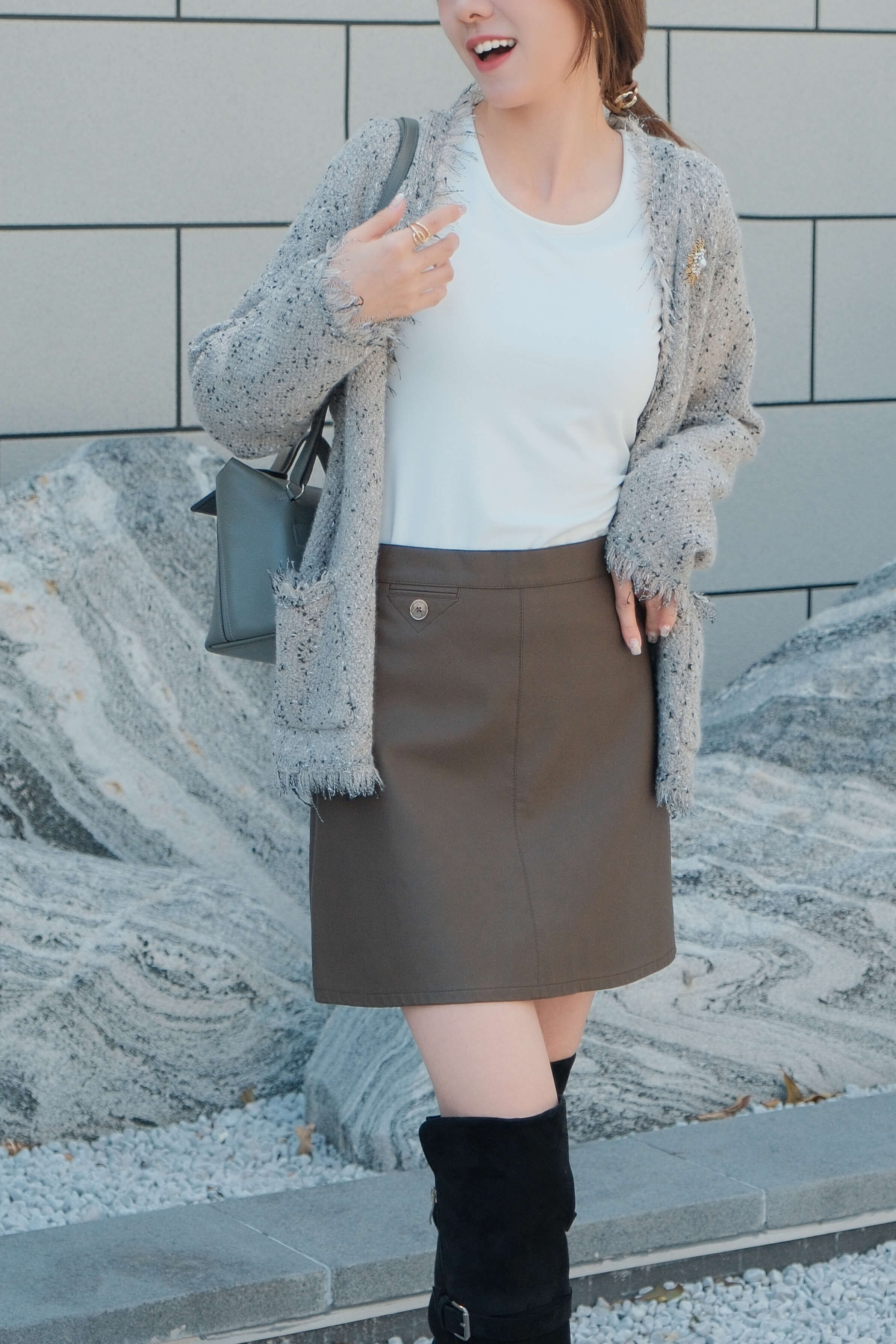 High-Rise Faux Leather Mini Skirt_SK2512L05