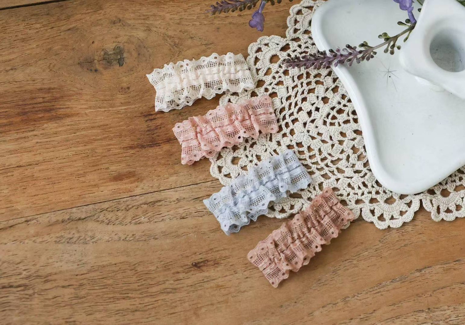 FLO波浪蕾絲髮夾