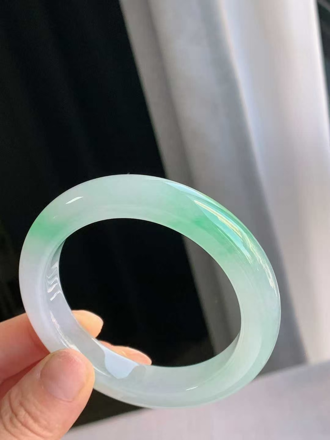 1215638 60mm翡翠冰飄陽綠正圈手鐲 (58-60)