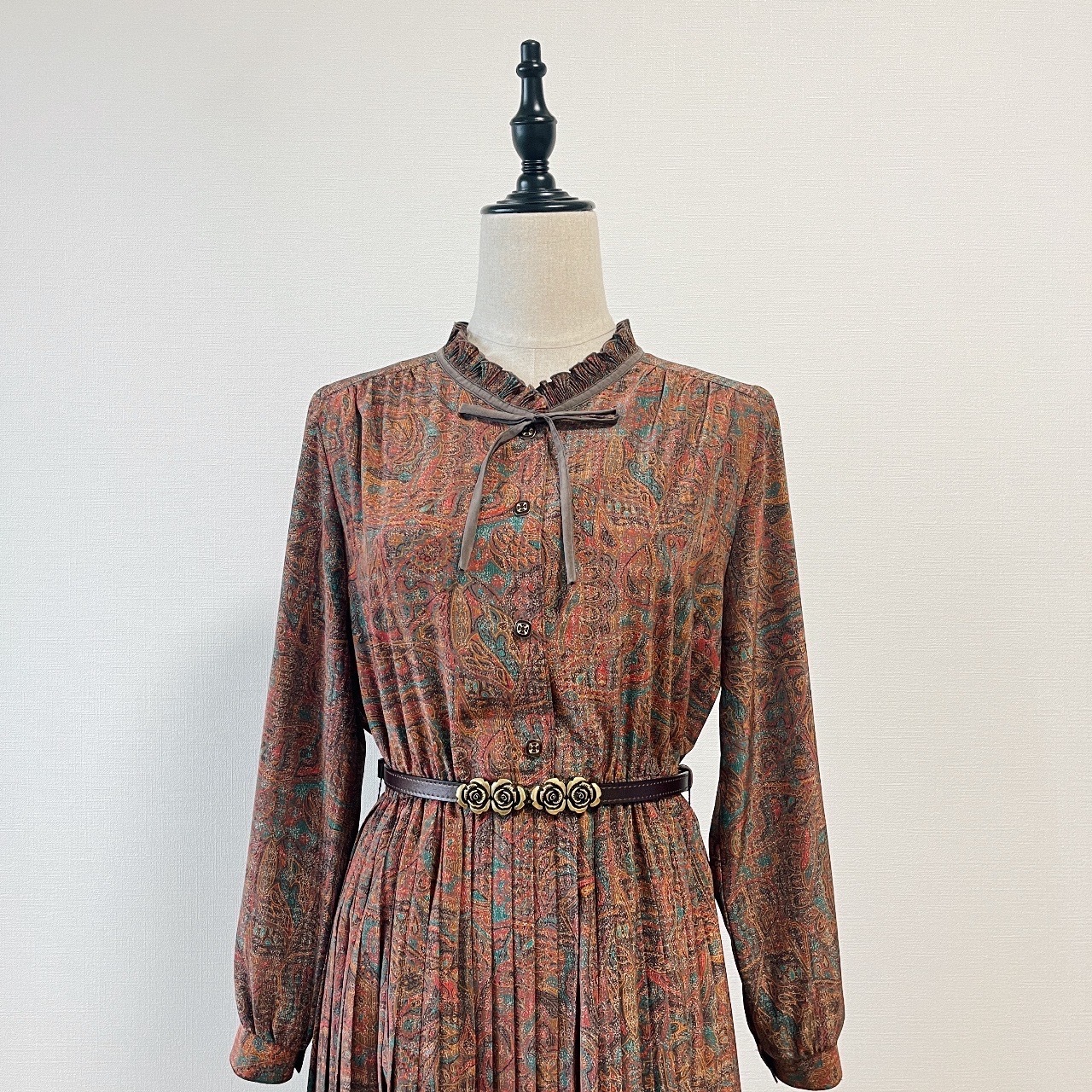 日本製啡色Ruffle領腰果花連身裙