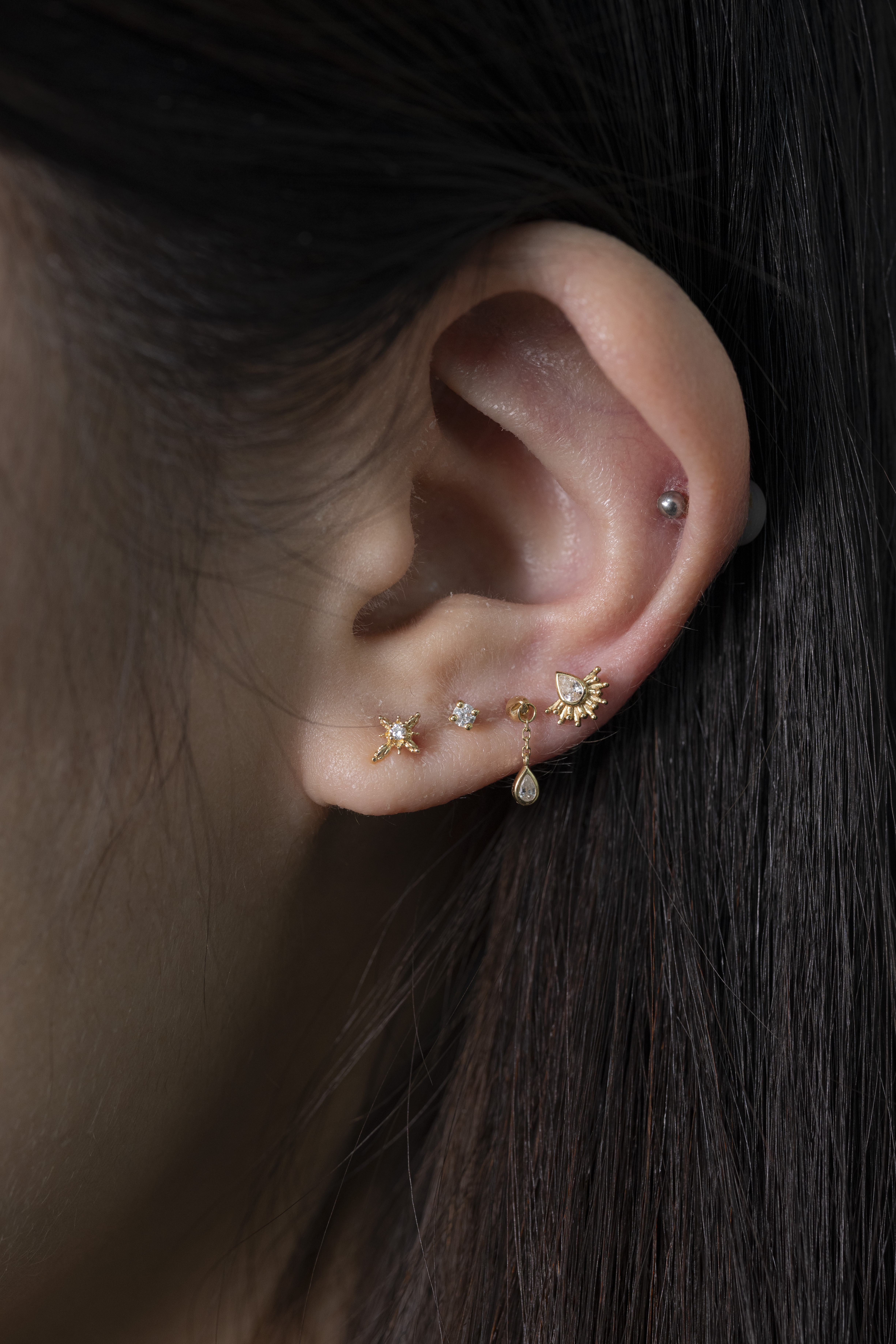 18K Crownlight Single Pc Diamond Earring