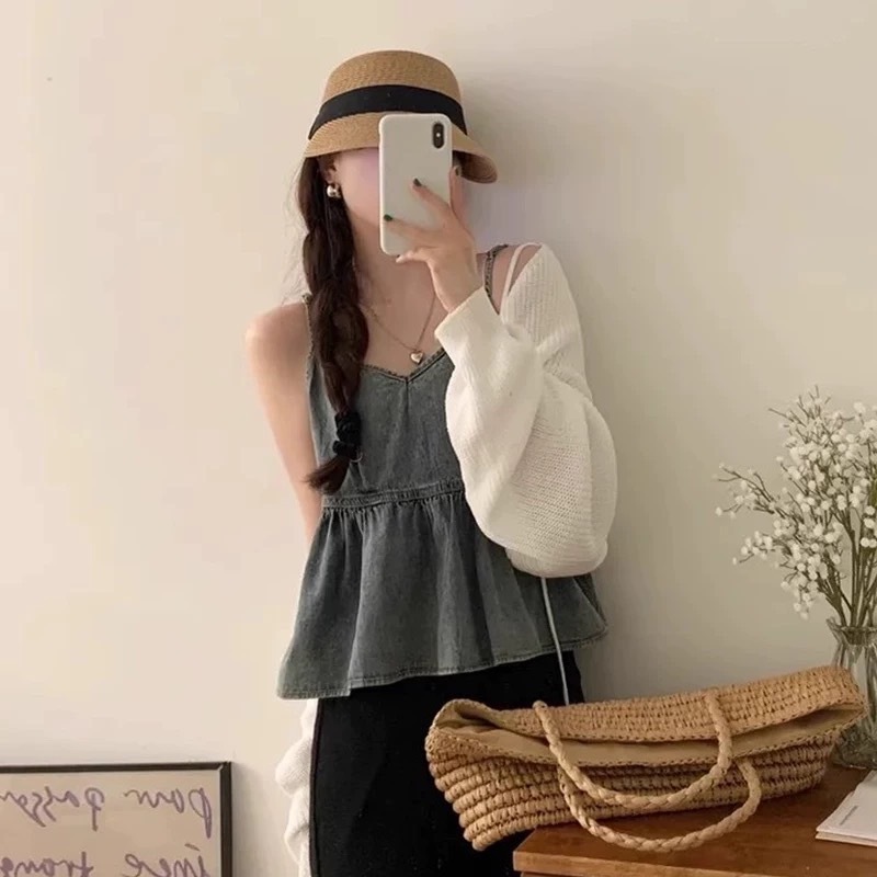 復古牛仔V領荷葉小吊帶 女生上衣