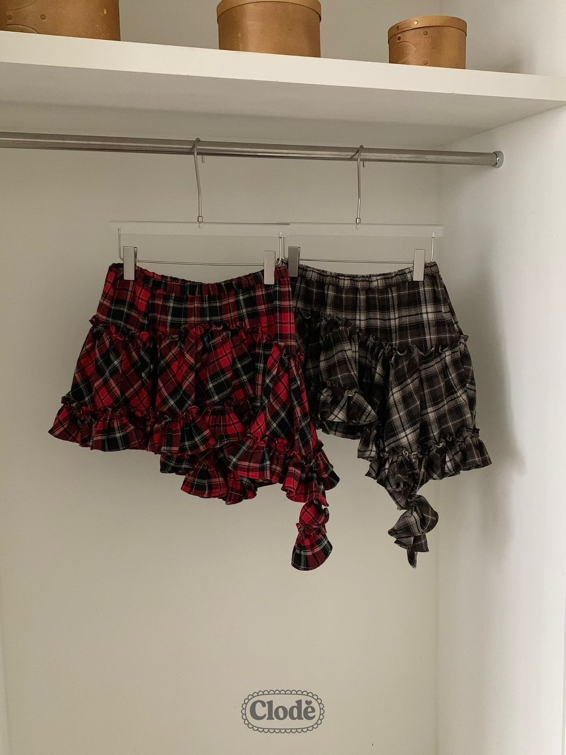 斜掛擺格子短裙