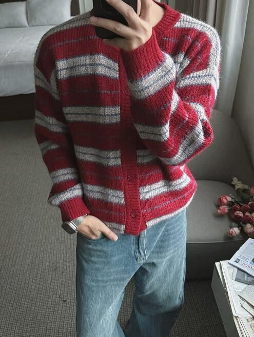 圓領橫條羊毛外套