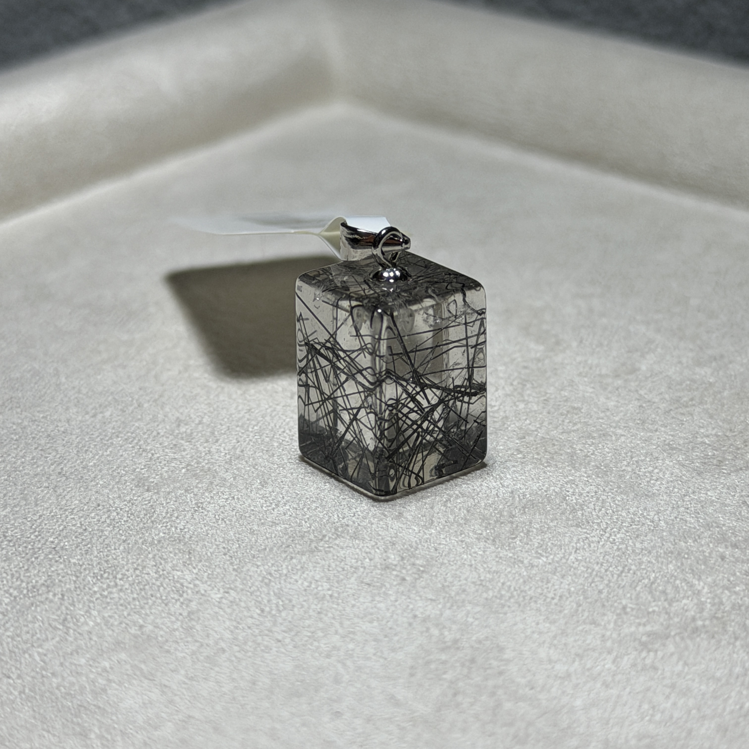 黑髮晶吊墜 14.2*10.3 BQ1670