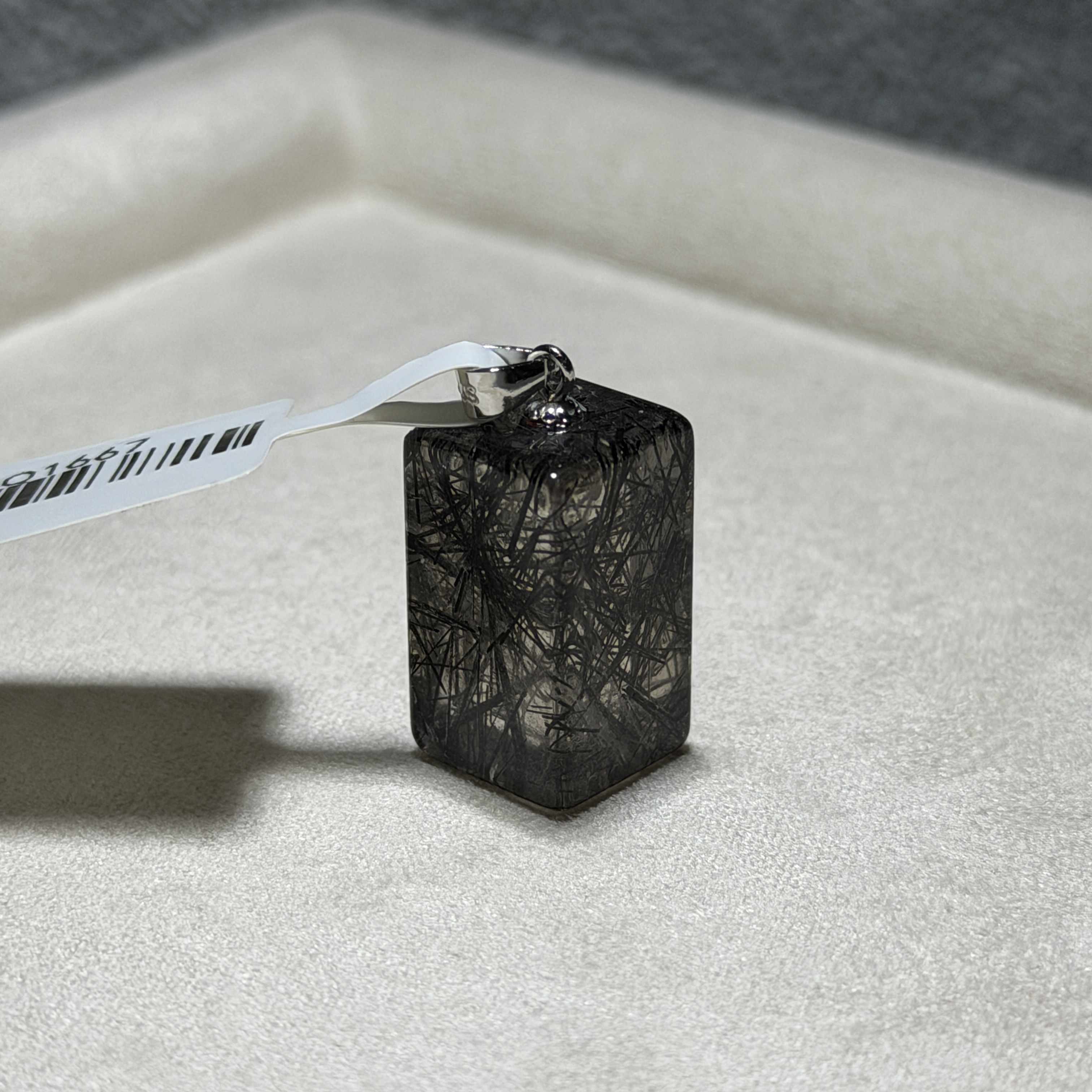 黑髮晶吊墜 19.2*10.6 BQ1667