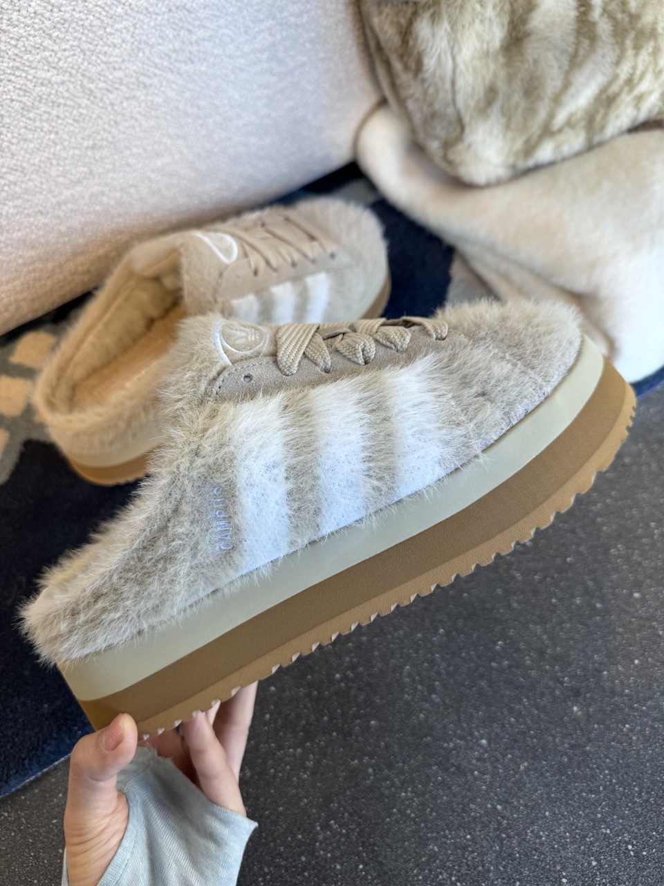 ADIDAS CAMPUS 00S 毛毛拖鞋 穆勒鞋 懶人鞋 保暖 奶茶色 焦糖 厚底 增高 女鞋 JR6159 / 預購