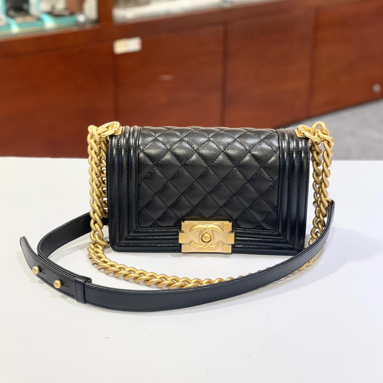 全新未使用品~BOY CHANEL 20 A67085 黑色小牛皮菱格/金扣@287開 #香奈兒Leboy#BRAND NEW #香榭站正品