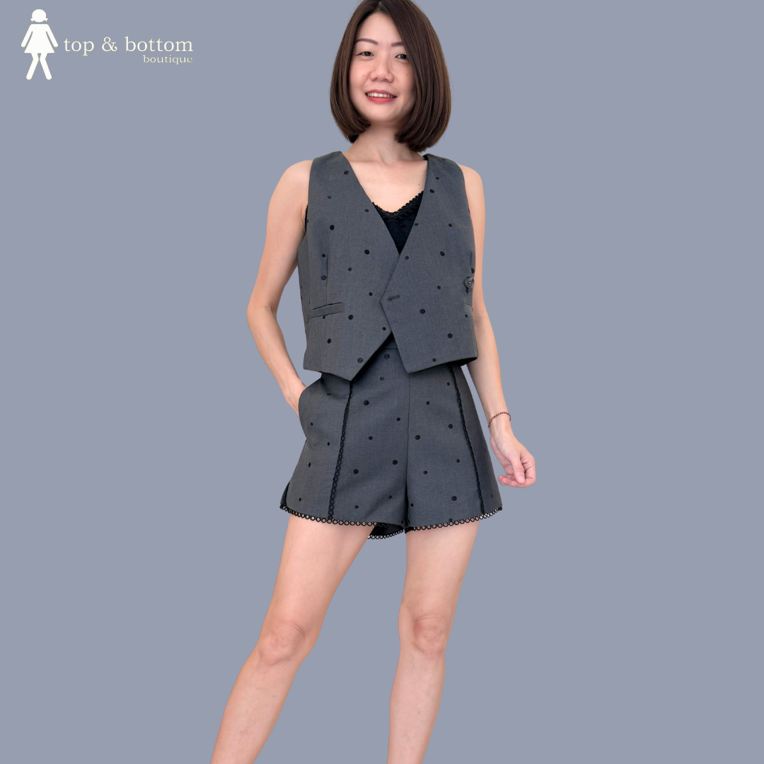 HIGH WAISTED WIDE LEG SHORTS