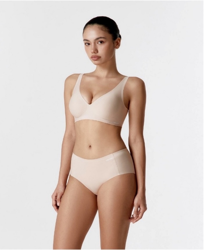 Verish Bra- 經典 極致服貼無鋼圈內衣 PLUS  Cool Fit Bra Signature Plus