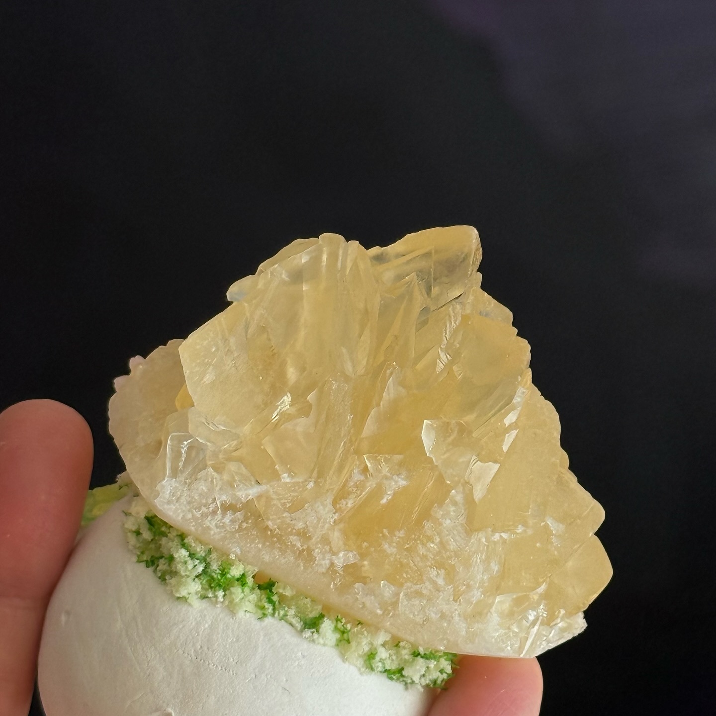 [原石] 黃冰洲石 原礦 小晶靈