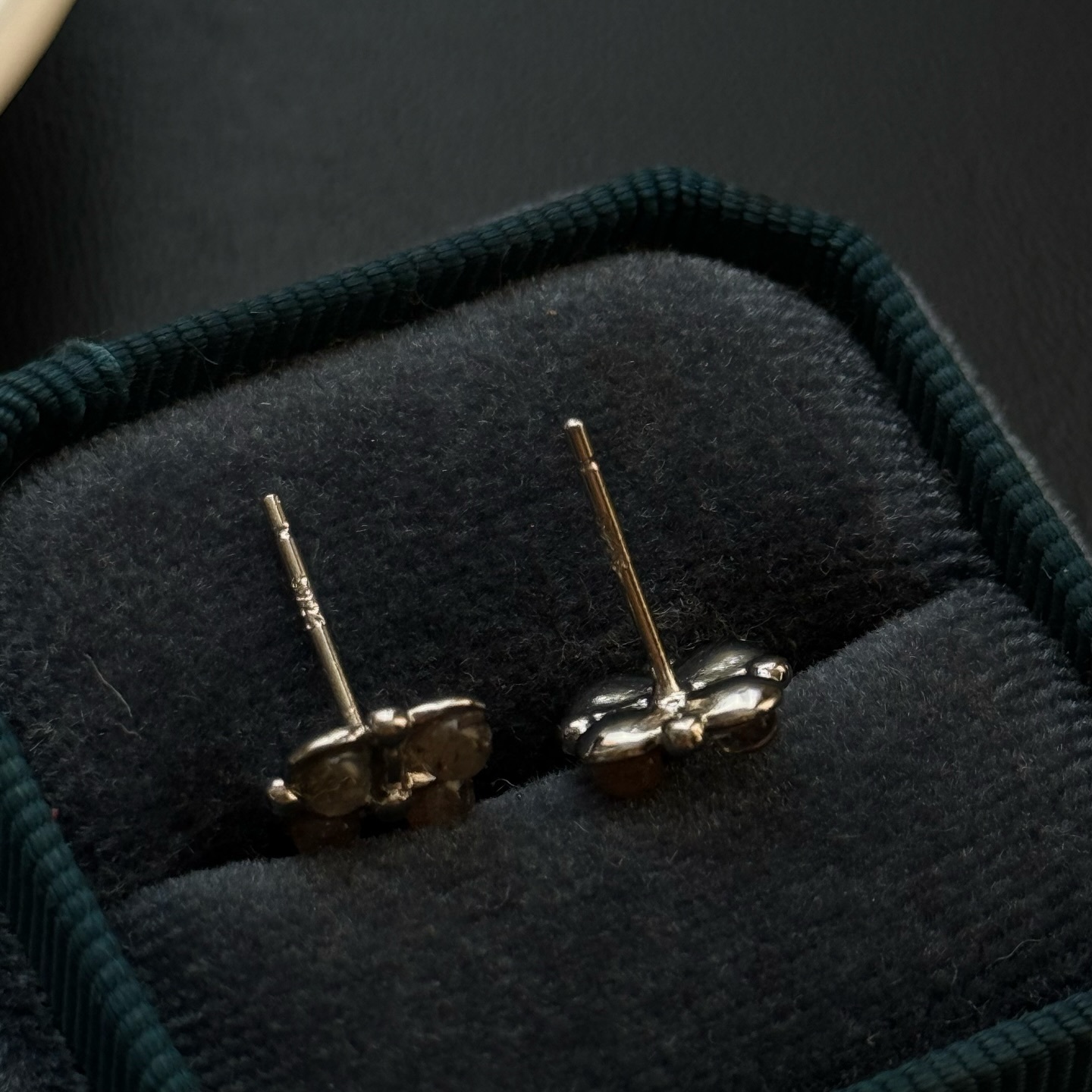 [原石] 超七水晶 925銀針耳環