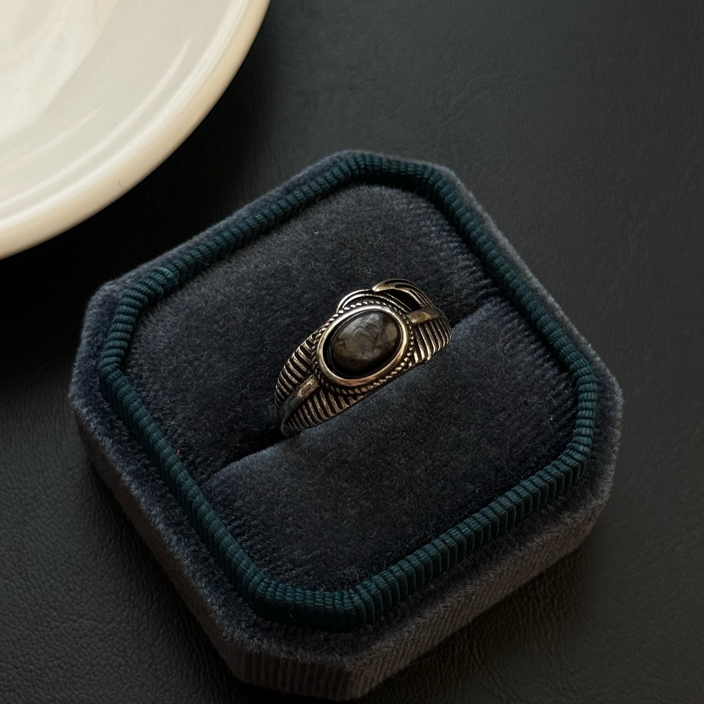 [原石] 金運石 羽毛造型戒指