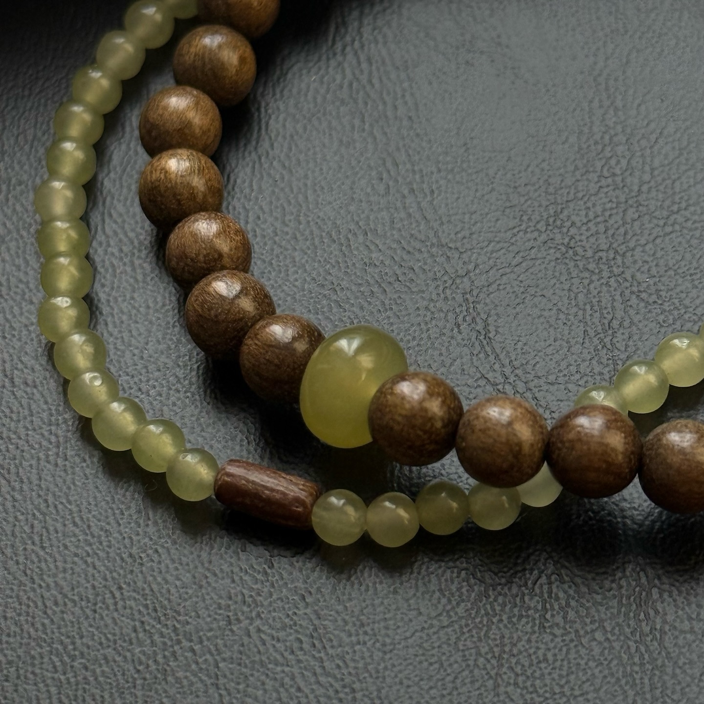 [原石] 岫玉檀木 雙圈手串