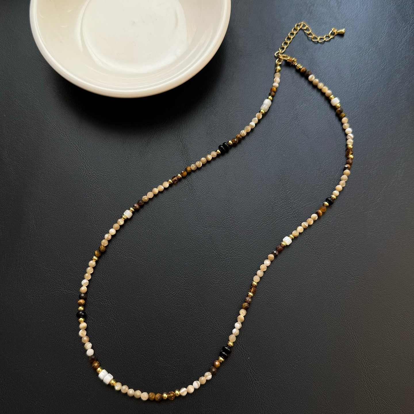 [原石] 虎眼石+白母貝項鏈 水晶項鍊