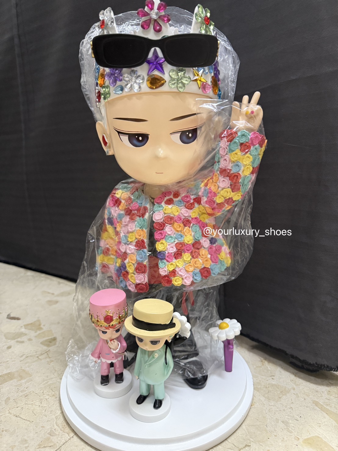 【Luxury】限量百套 7788 潮流公仔 GD G-dragon ubermensch 權志龍 公仔 – 台灣演唱會版 彩花套裝 小花 小雛菊 小燈 演唱會手燈 BIGBANG