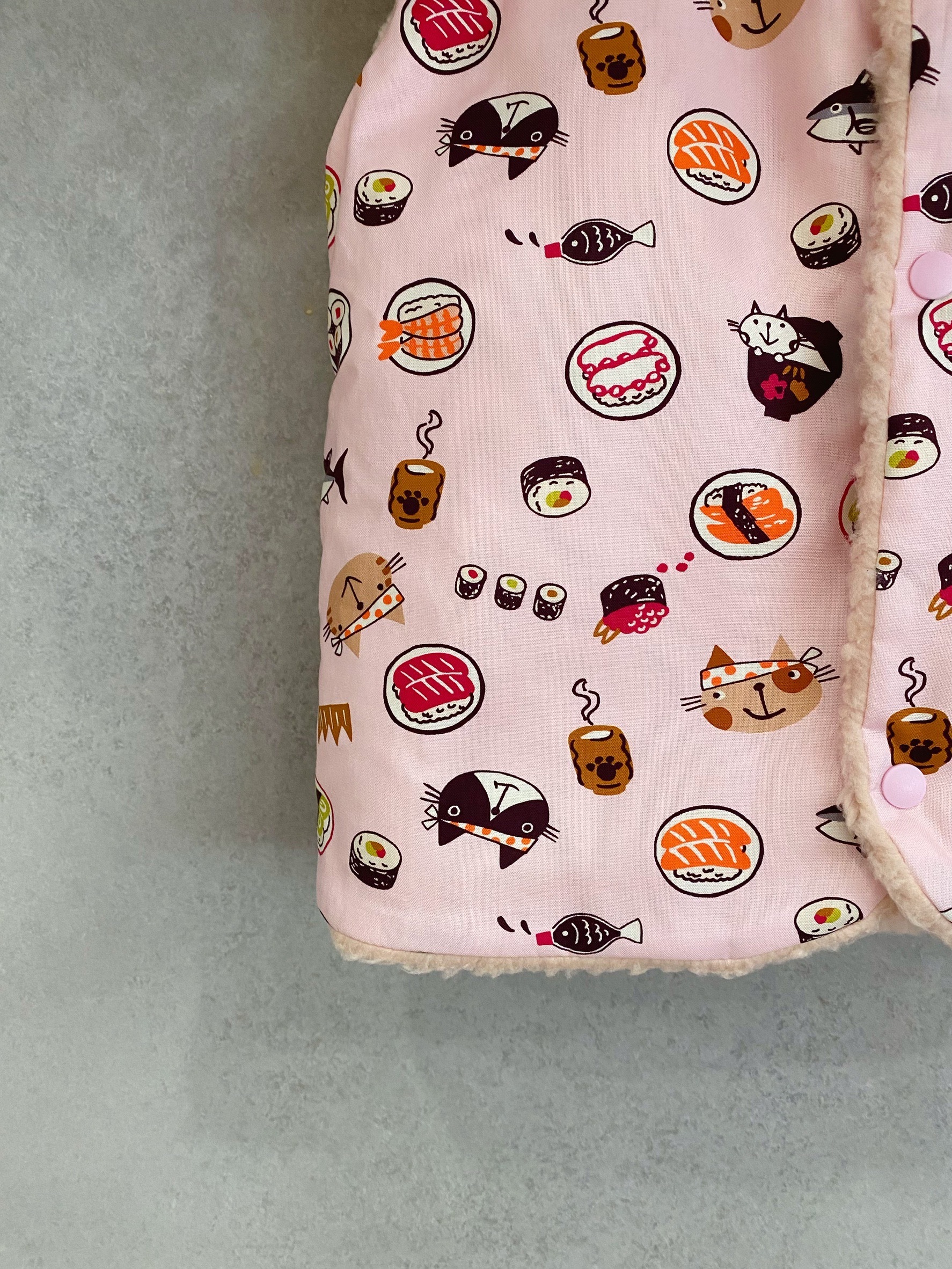 粉壽司 熊耳背心（100）