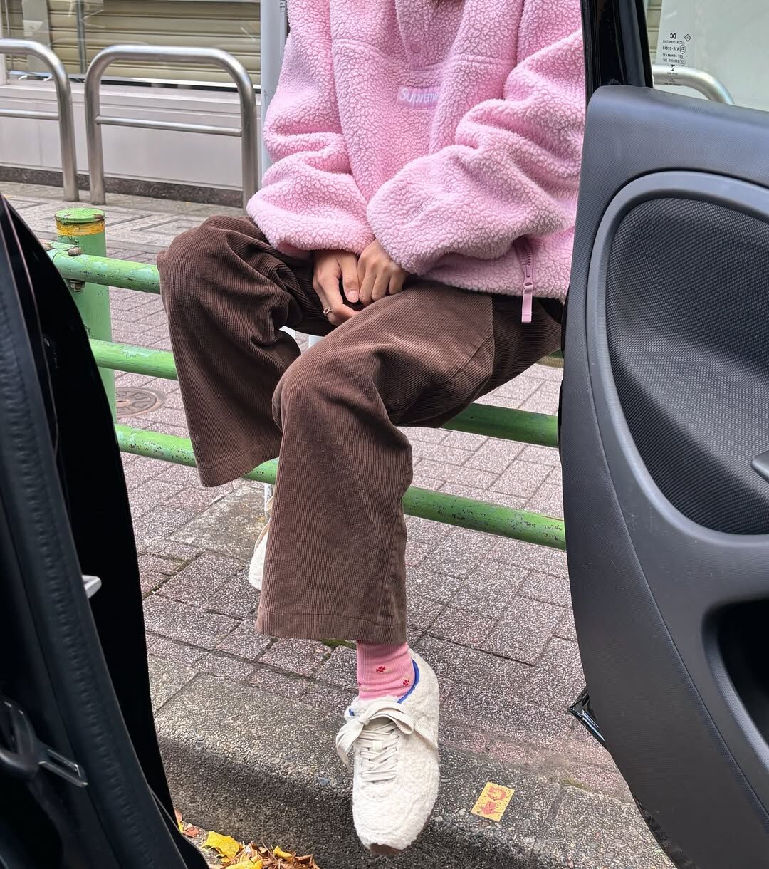 niko and ... 日本限定 毛茸茸 蓬鬆 溫暖 奶油色 巧克力色 運動鞋