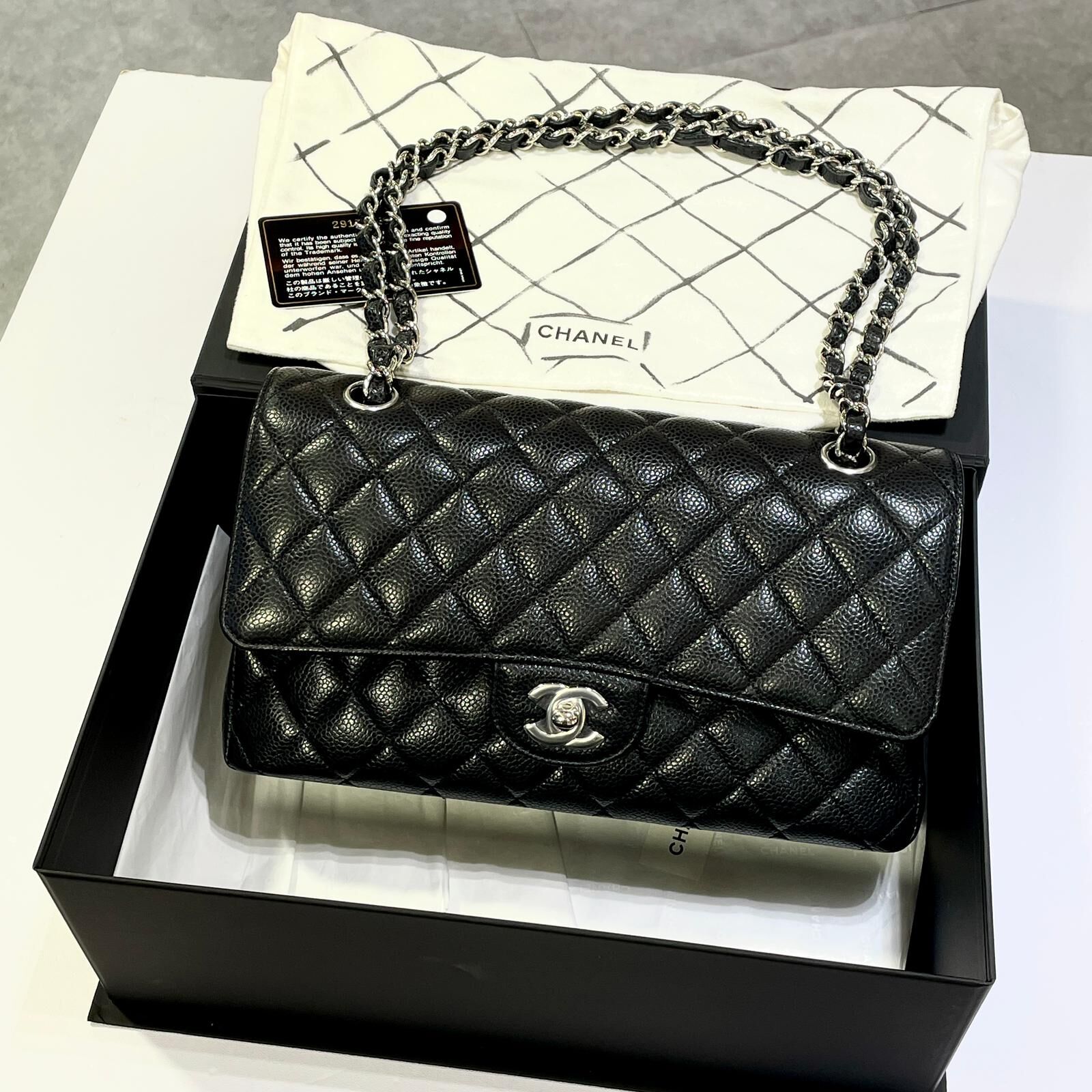 99%NEW接近全新❣️CHANEL CF26 A01112 黑色荔枝皮銀扣@29開 #兩年免費保養 #香榭站正品