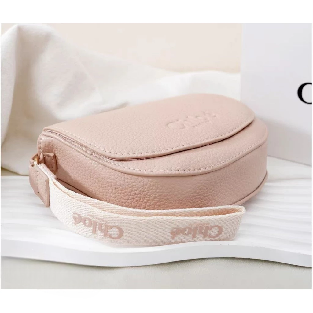 少 量 現 貨丨CHLOE 皮革半月型小馬蹄手提包連盒