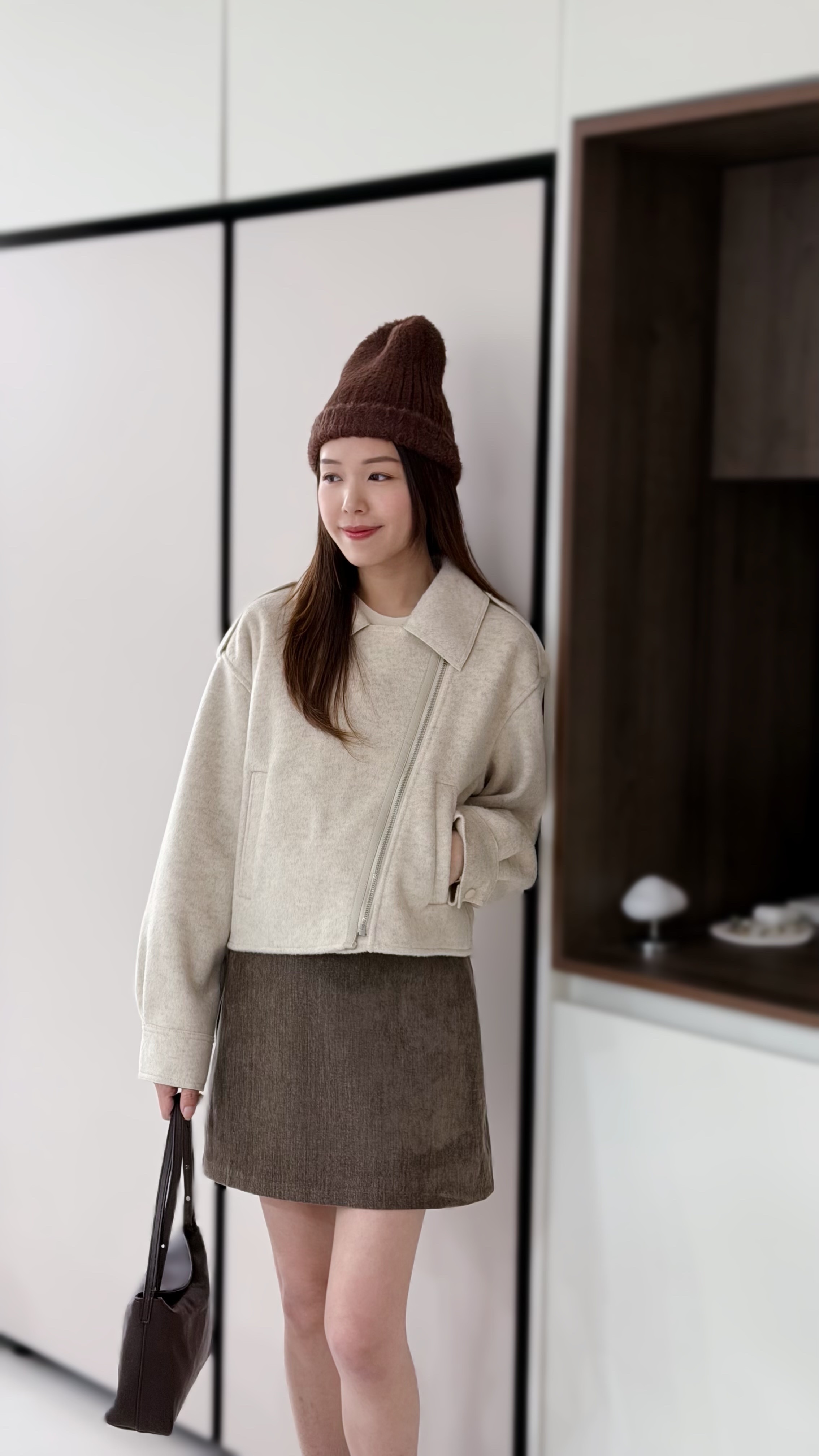 KR380 顯高斜拉鍊短身絨褸-2色