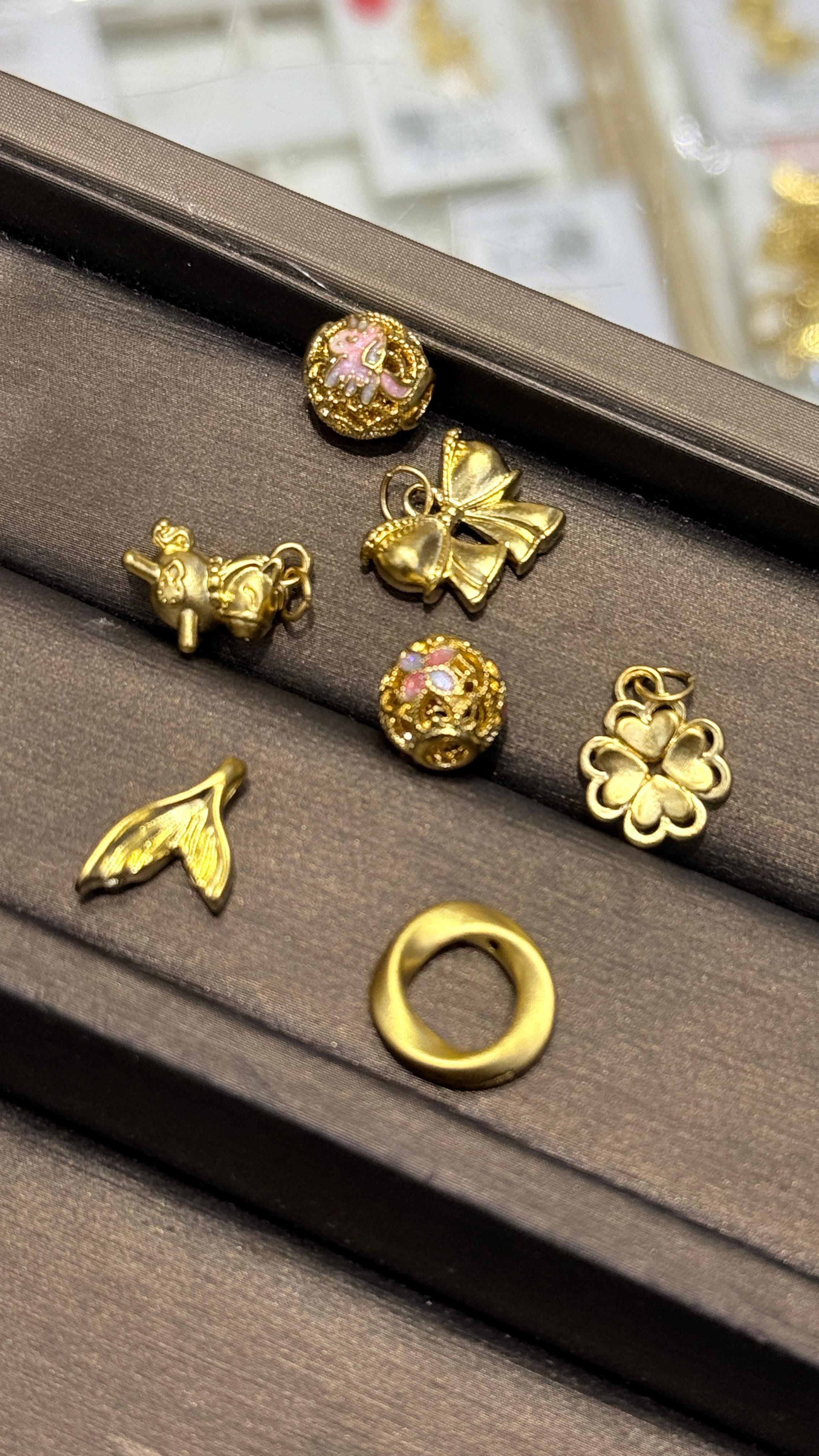 9999黄金吊墜8💛 (預訂貨品)