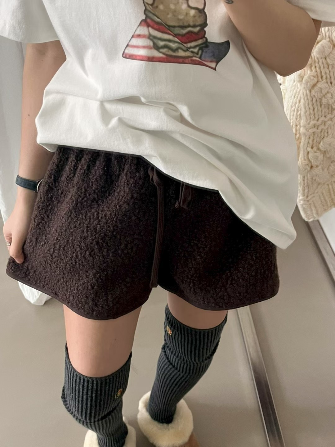 顆粒羊毛短褲