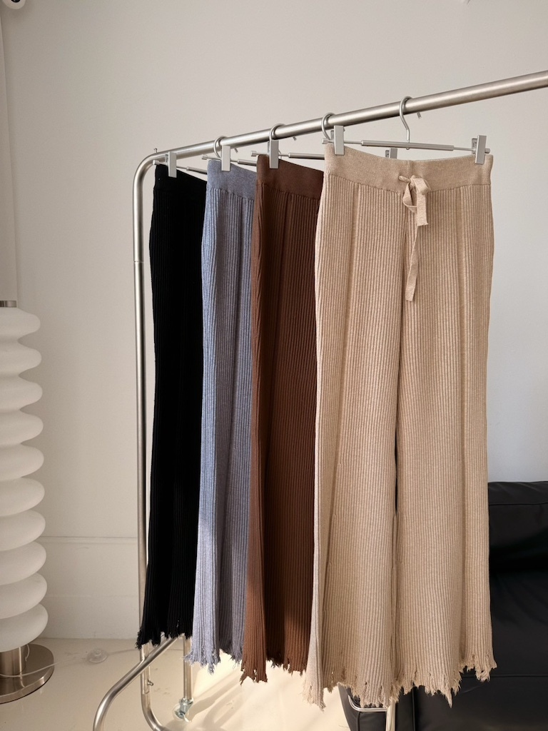 熱賣回歸！各種身形都可以駕馭的針織褲