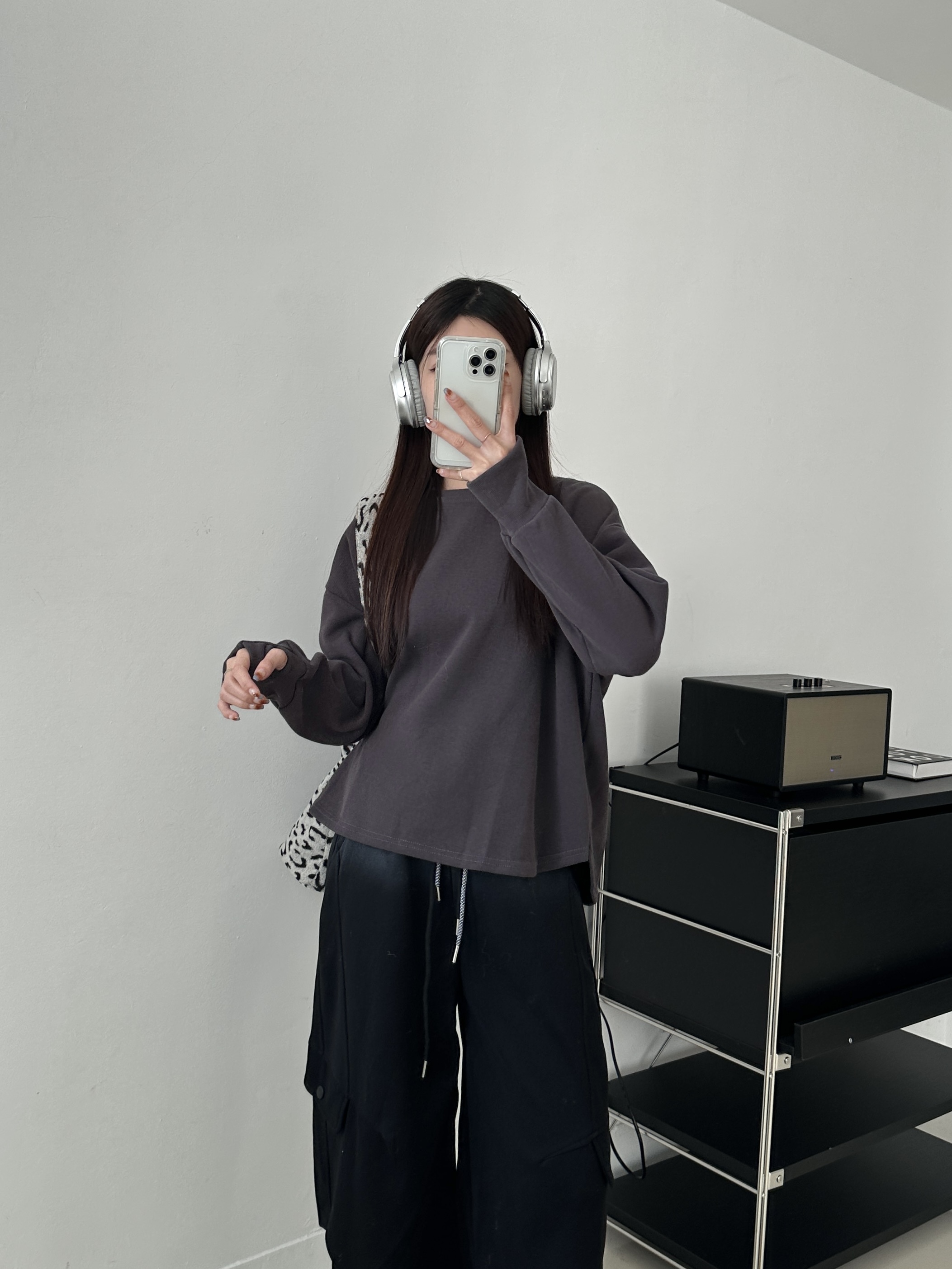 百搭款露指磨毛素面Tee