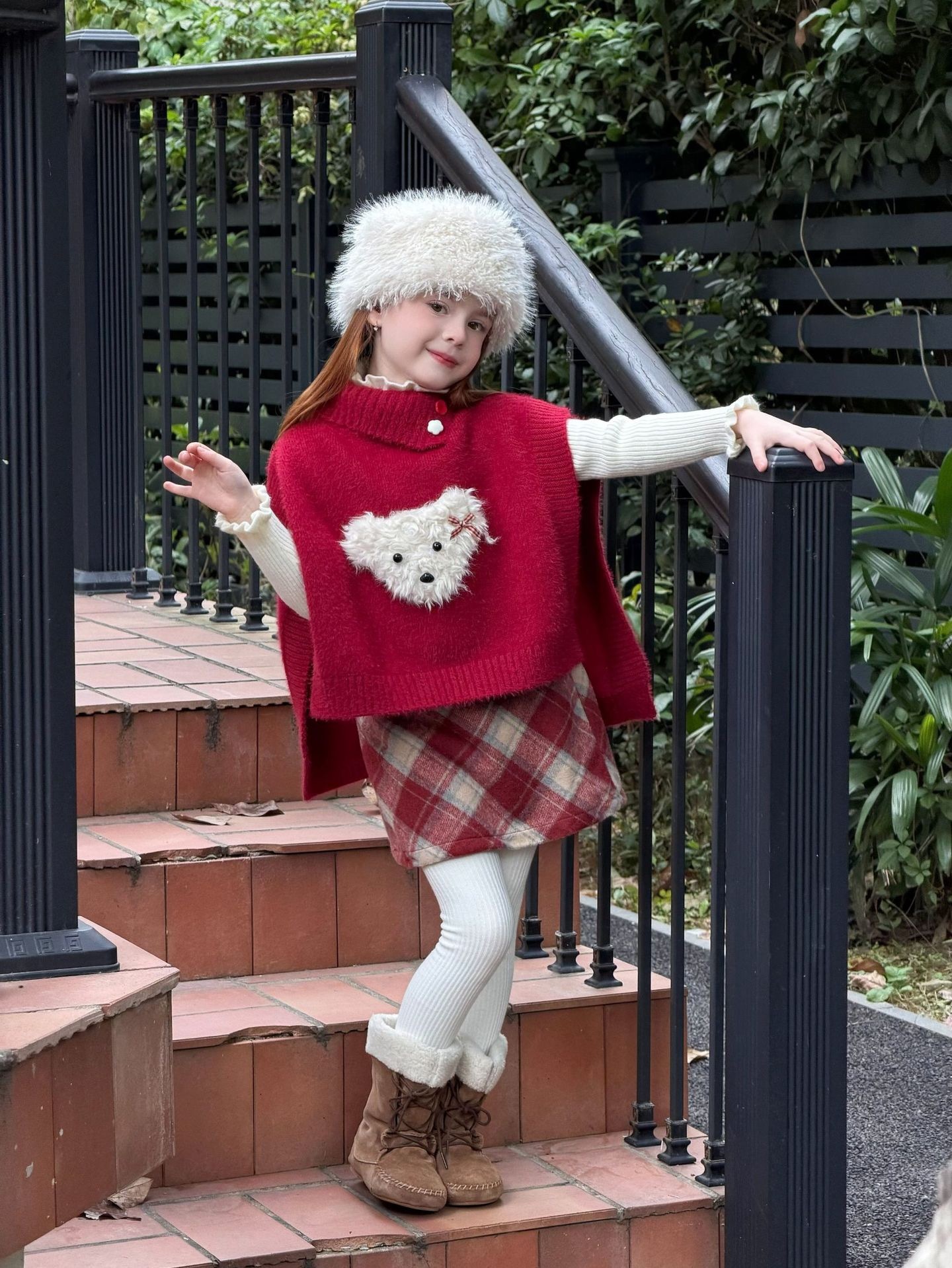 立體狗狗紅色斗篷