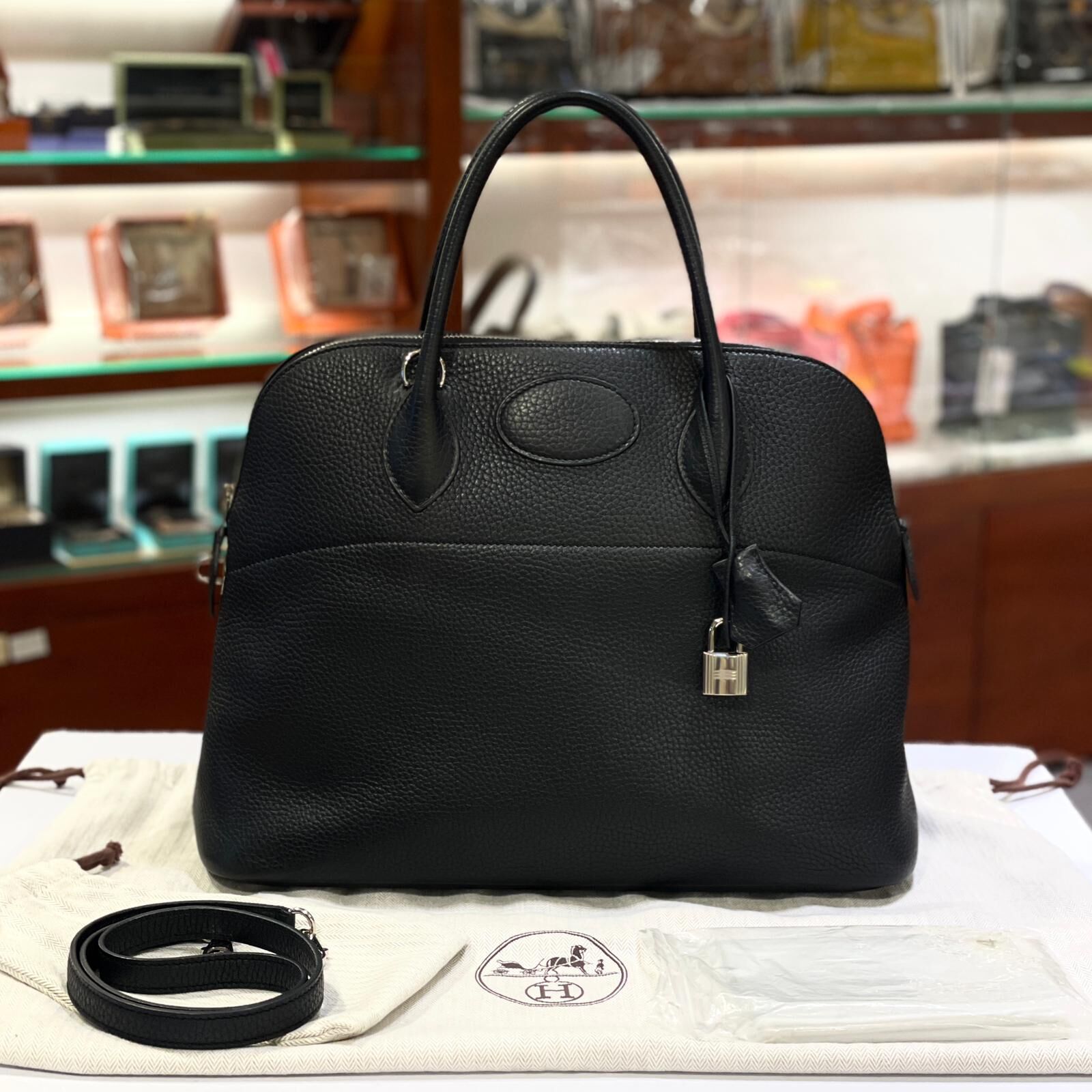 98%NEW二手BOLIDE 35 黑色銀扣TOGO皮X刻 NOIR PHW #保齡球袋 #兩年免費保養 #男女同款 #香榭站正品