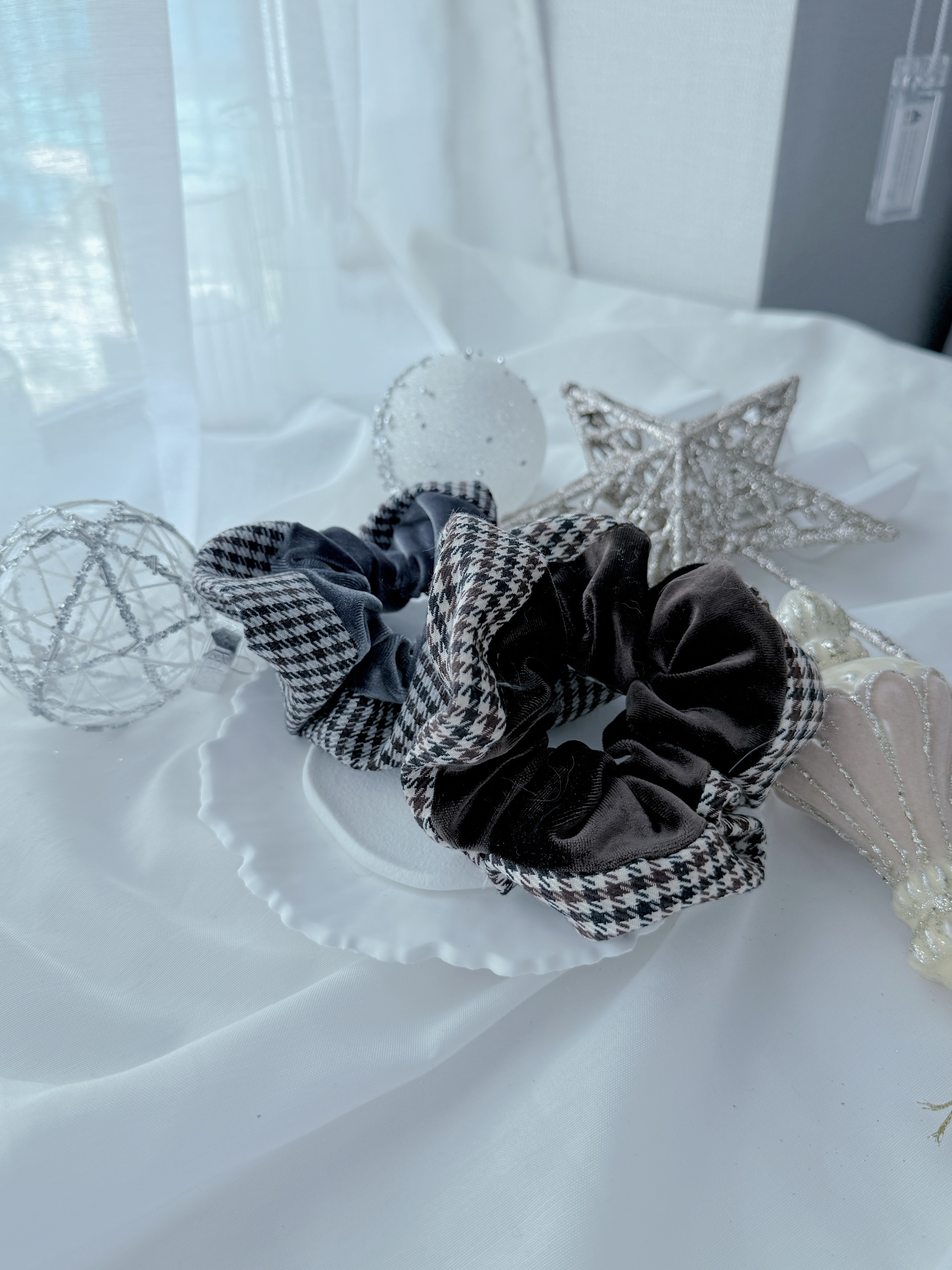 SCRUNCHIES 209 KR 1207A