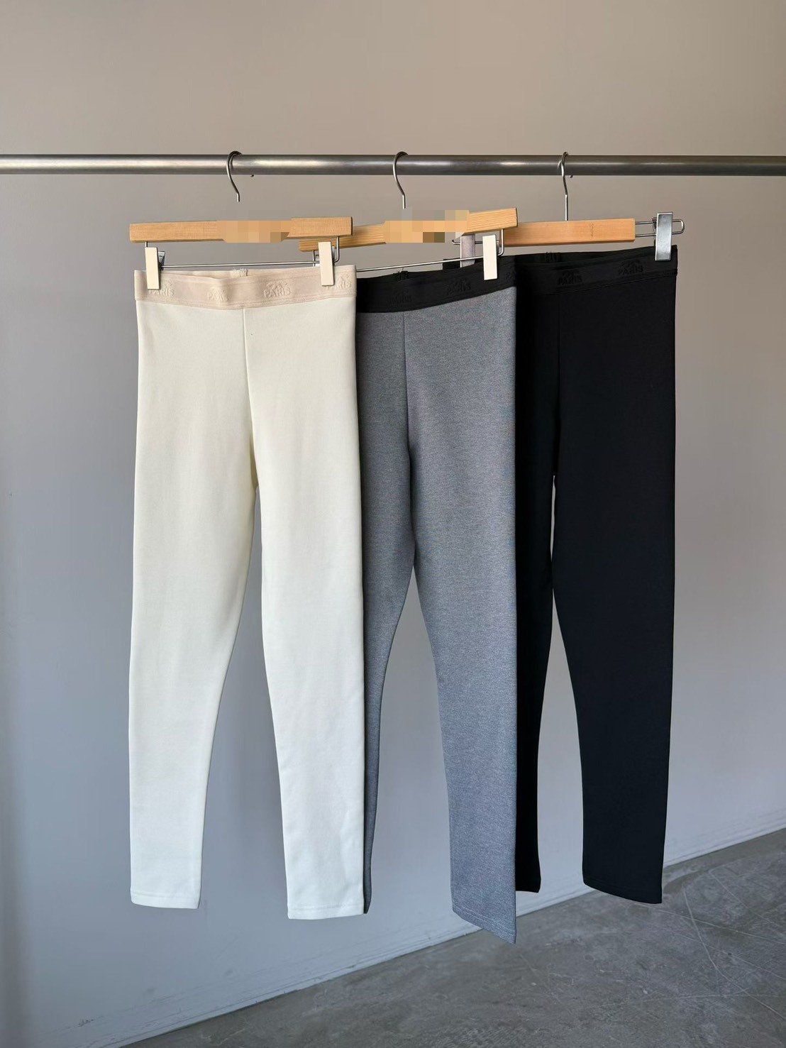 鬆緊鉛筆內搭長褲