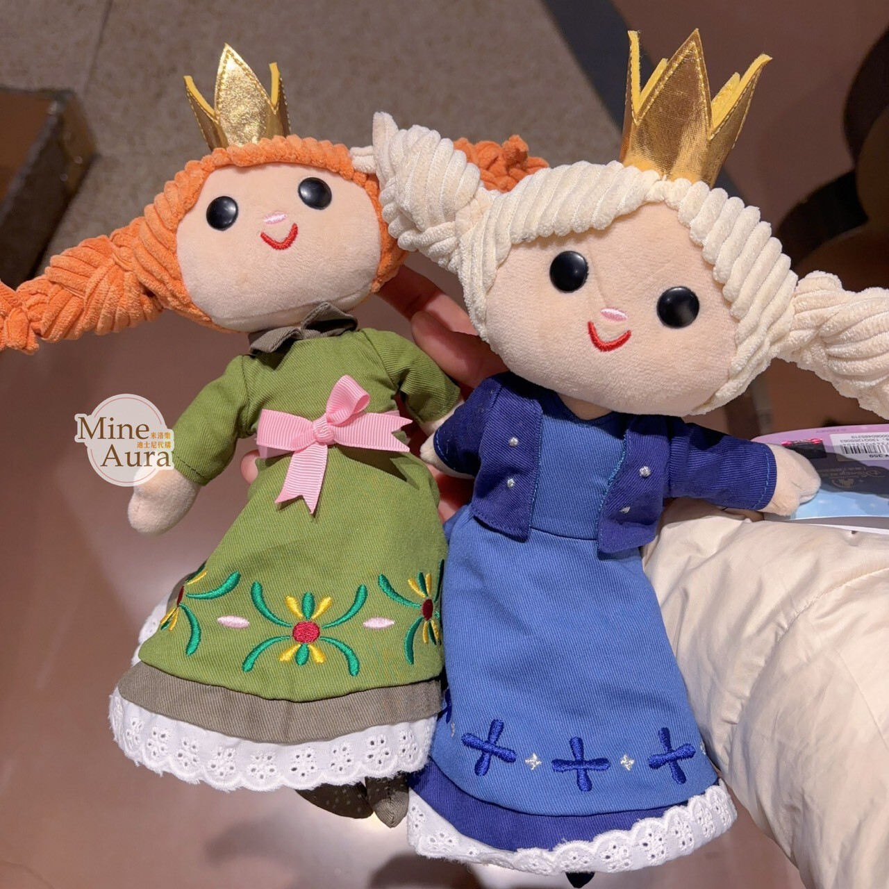 冰雪奇緣 Frozen 可愛系列 艾莎 Elsa 安娜Anna 絨毛 娃娃 玩偶 -上海迪士尼樂園