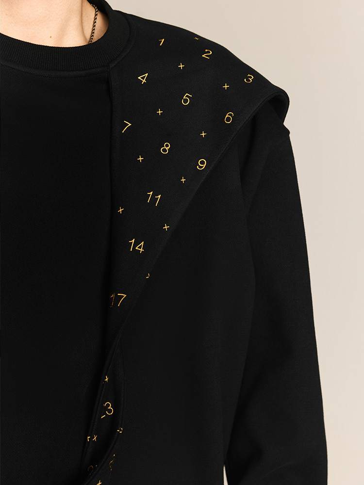 Navy Table Mark Embroidery Sweatshirt