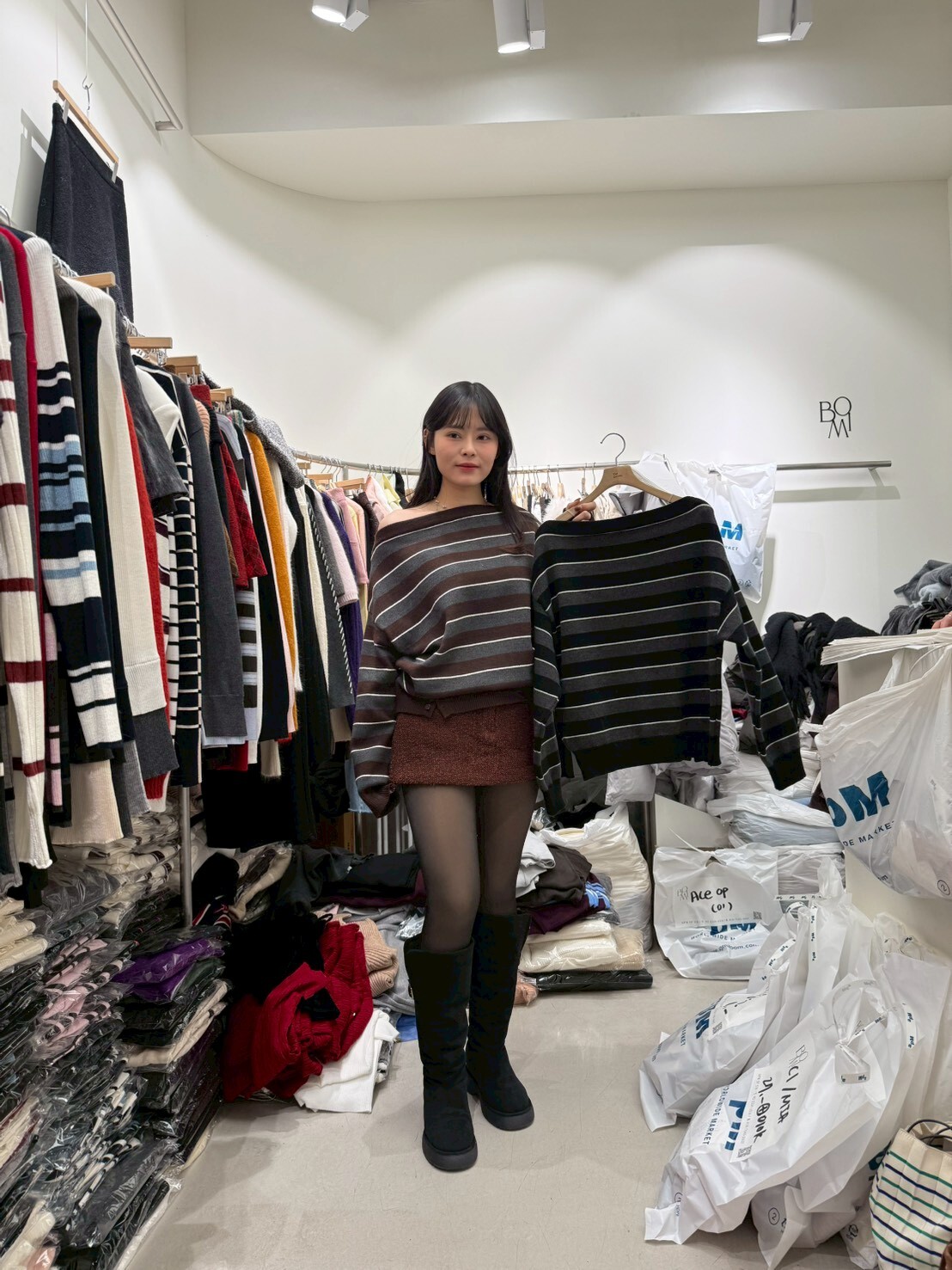 BM5344 一字領條紋上衣