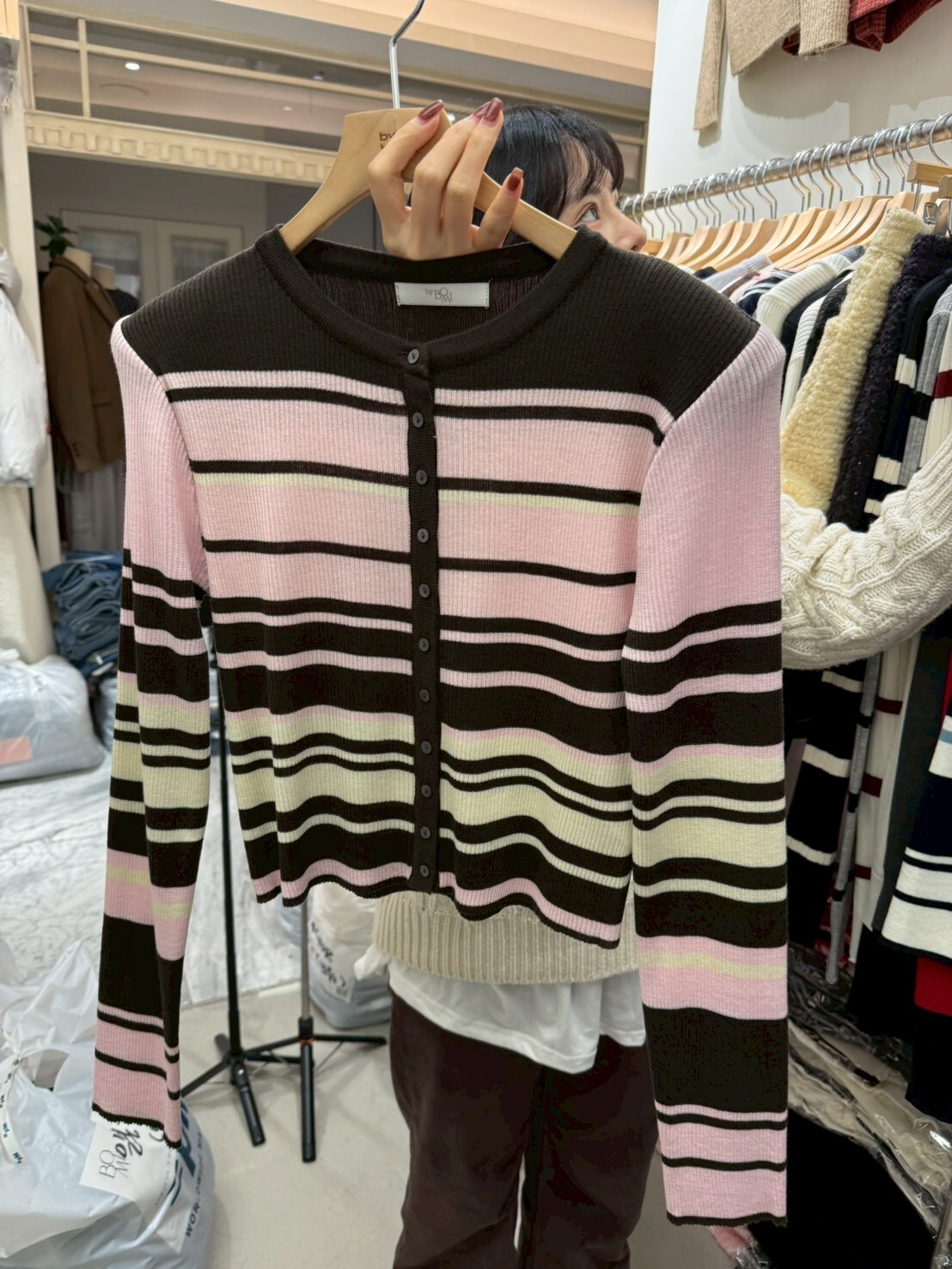 BM5303 不規則條紋圓領針織外套