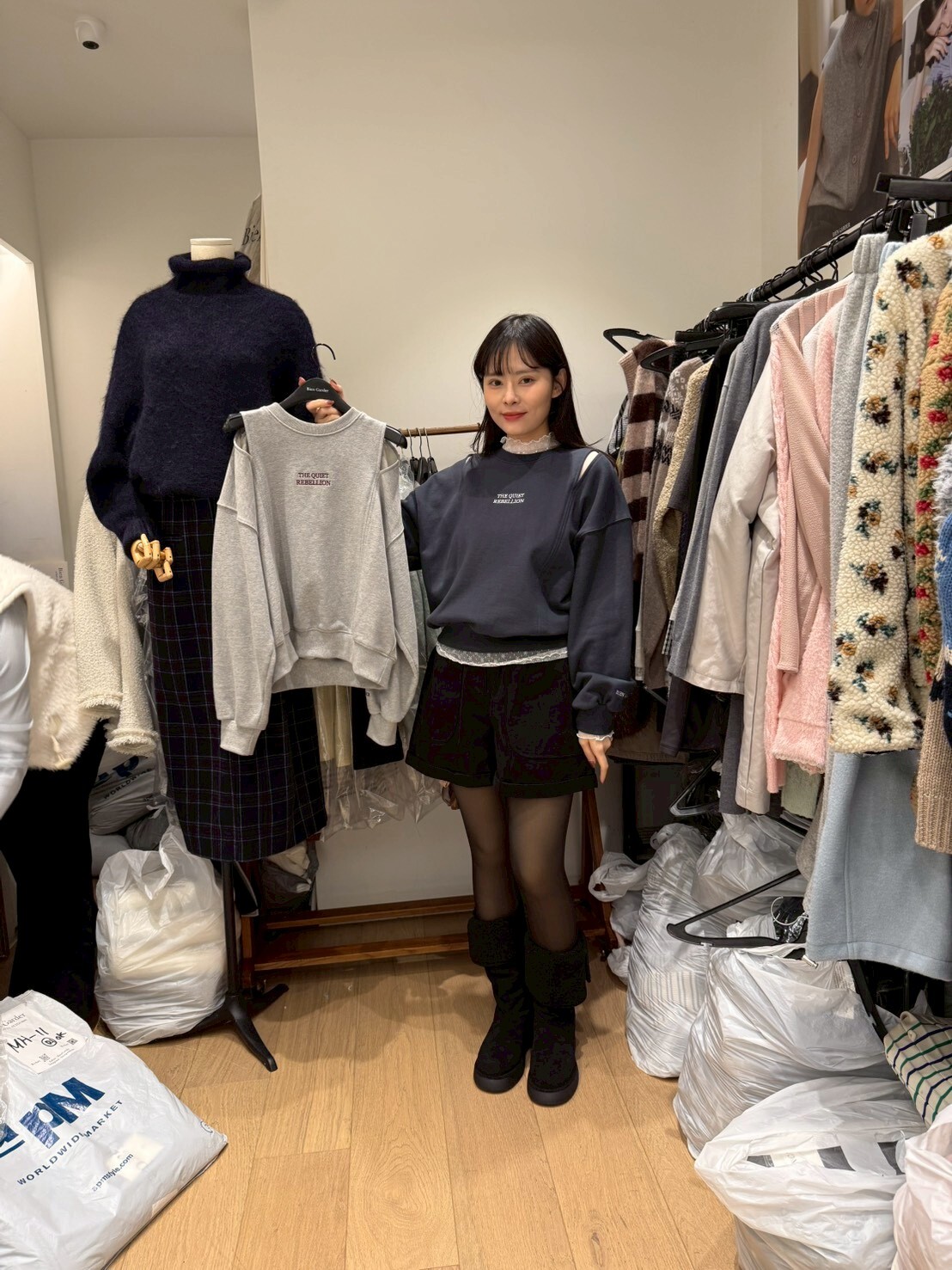 BG5303 圓領雙肩開洞衛衣