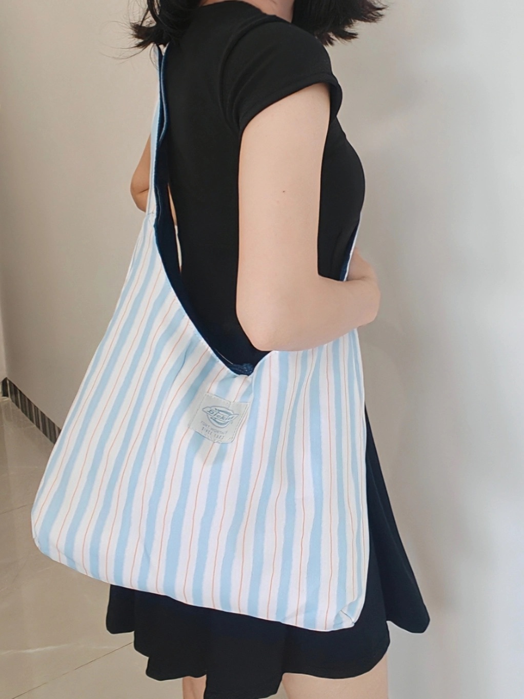 代購-Dickies 牛仔雙面設計 單肩包 深藍/淺藍