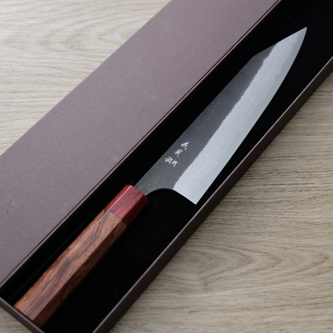 加藤義実 切付牛刀 210mm 青紙超級鋼 黑打墨流