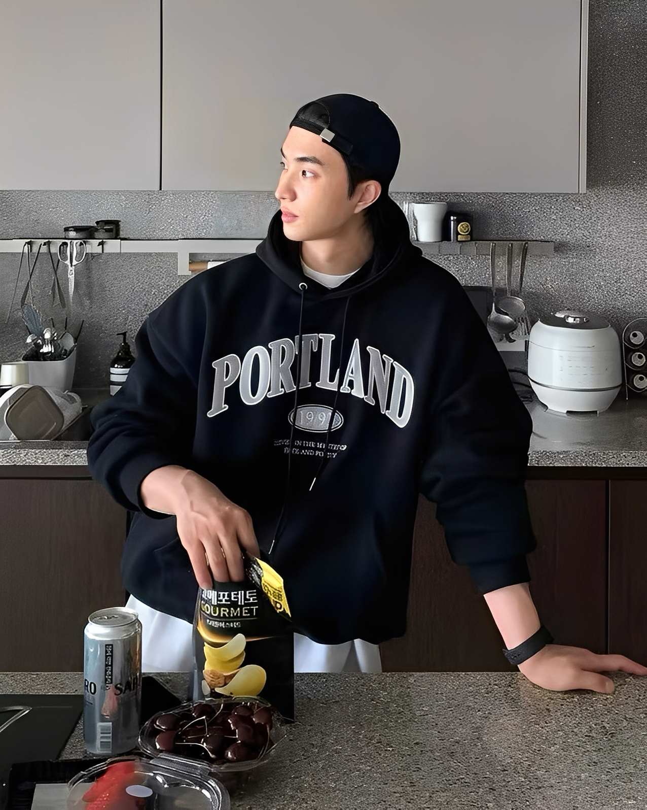 PORTLAND 重磅 刺繡 貼布 設計 連帽 長袖 帽T