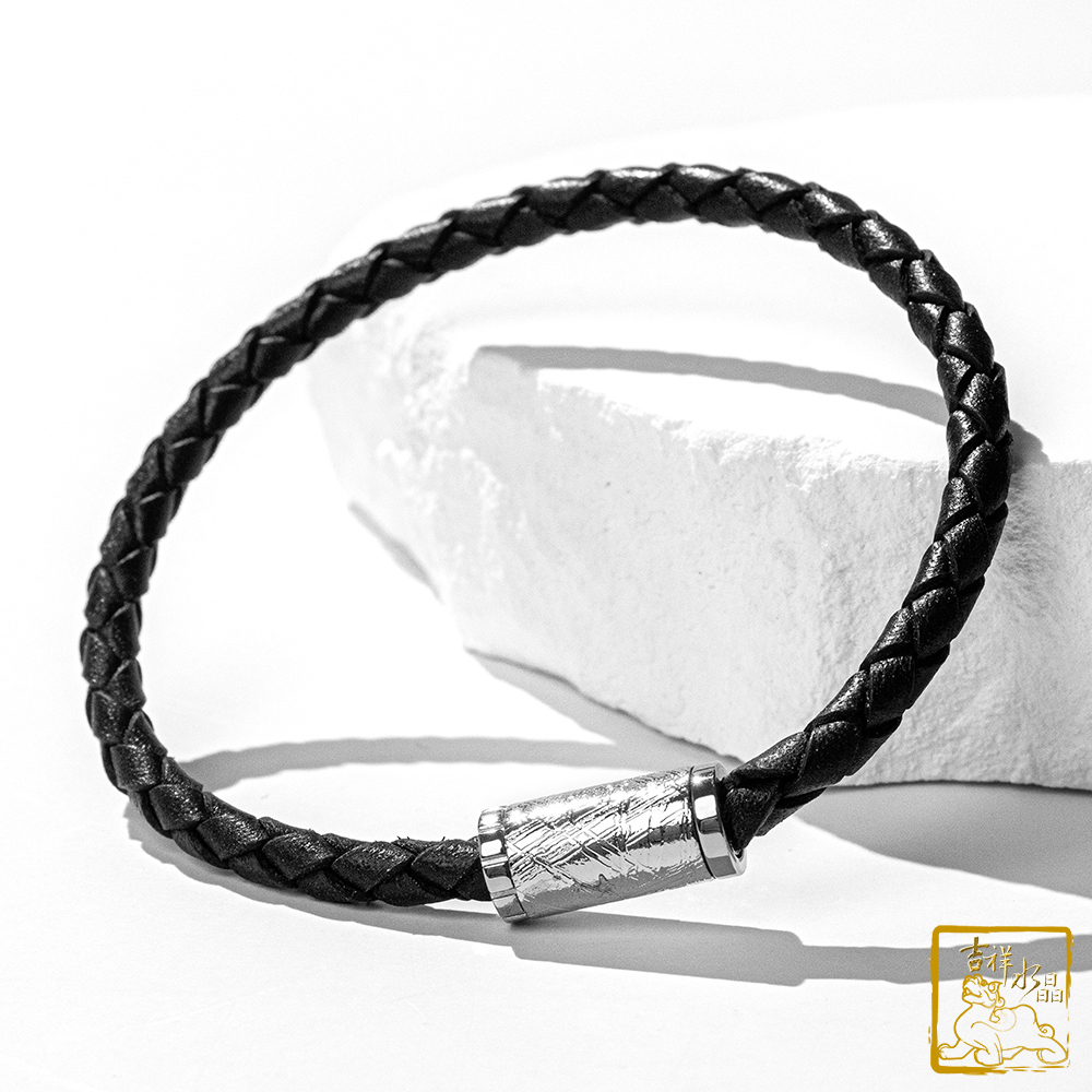 鎳鐵隕石-天鐵隕石皮繩手鍊 避邪護身 / 多尺寸可挑