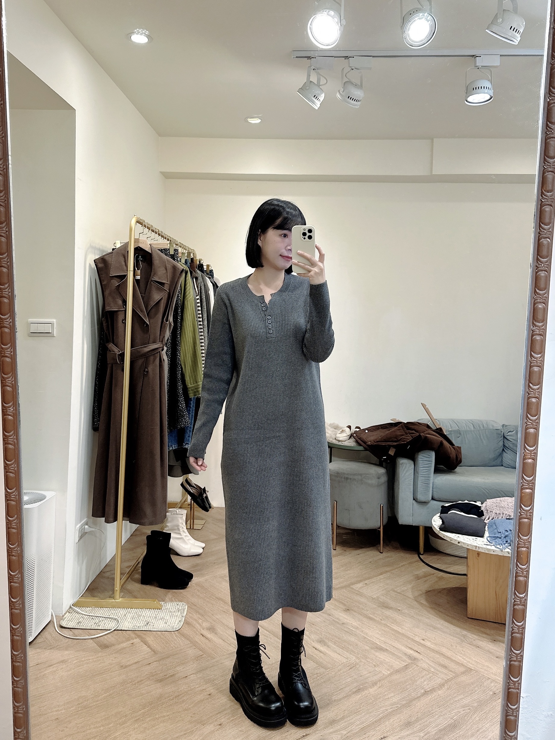 素色坑條針織洋裝