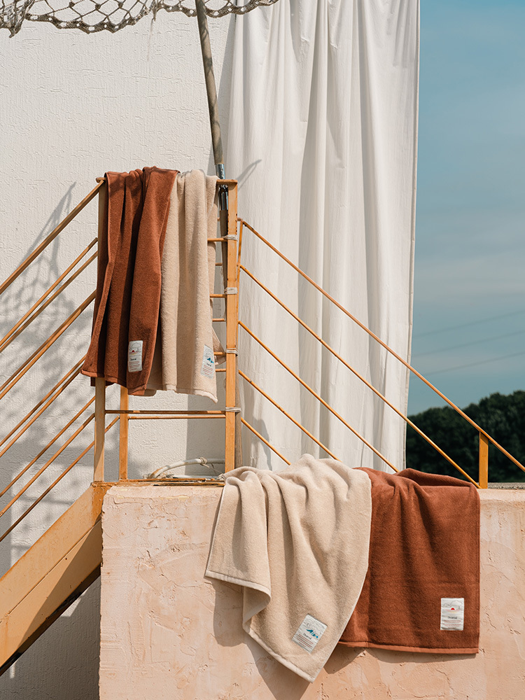 Deareal | That Summer Beach Towel